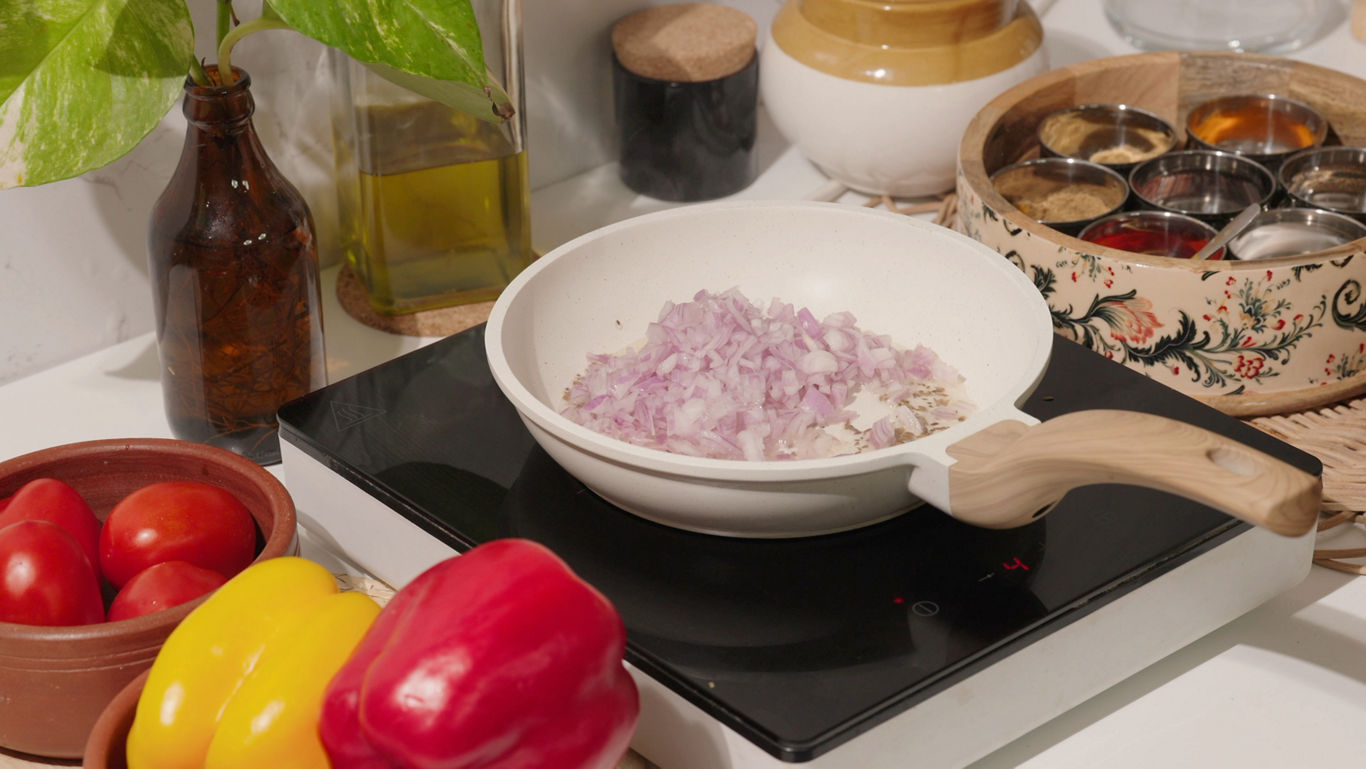 prepare-the-masala-base-step-image